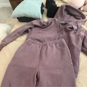 Aritzia TNA Set of 2. Never used